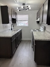 208 Morning Dr in Harriman, TN - Building Photo - Building Photo