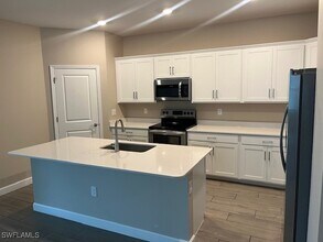 13838 Hunter Oak Dr in Ft. Myers, FL - Building Photo - Building Photo
