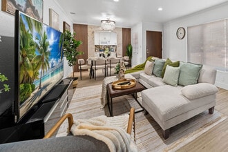 606 S Sunshine Ave in El Cajon, CA - Building Photo - Building Photo