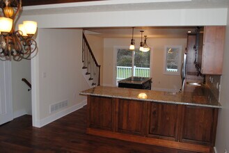 333 Cecil Henderson Rd in Canonsburg, PA - Building Photo - Building Photo