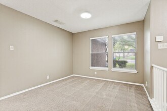 9203 Gambier Dr in San Antonio, TX - Building Photo - Building Photo