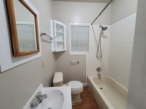 1812 Avenue I in Brownwood, TX - Building Photo - Building Photo