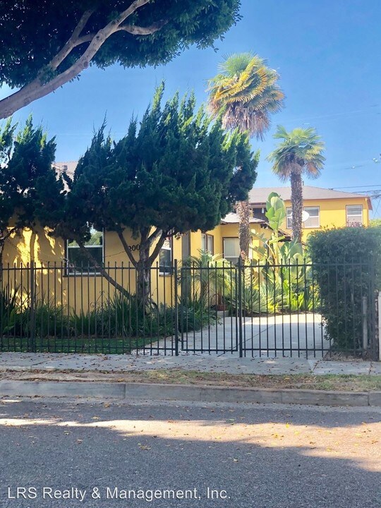 2005 Oak St in Santa Monica, CA - Building Photo