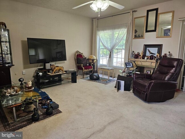 1140 Happy Ridge Dr in Front Royal, VA - Building Photo - Building Photo