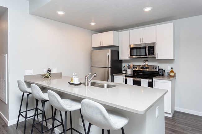 Encore Skyline in Boise, ID - Foto de edificio - Interior Photo