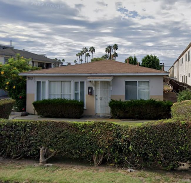 property at 7912-7914 Stark Drive