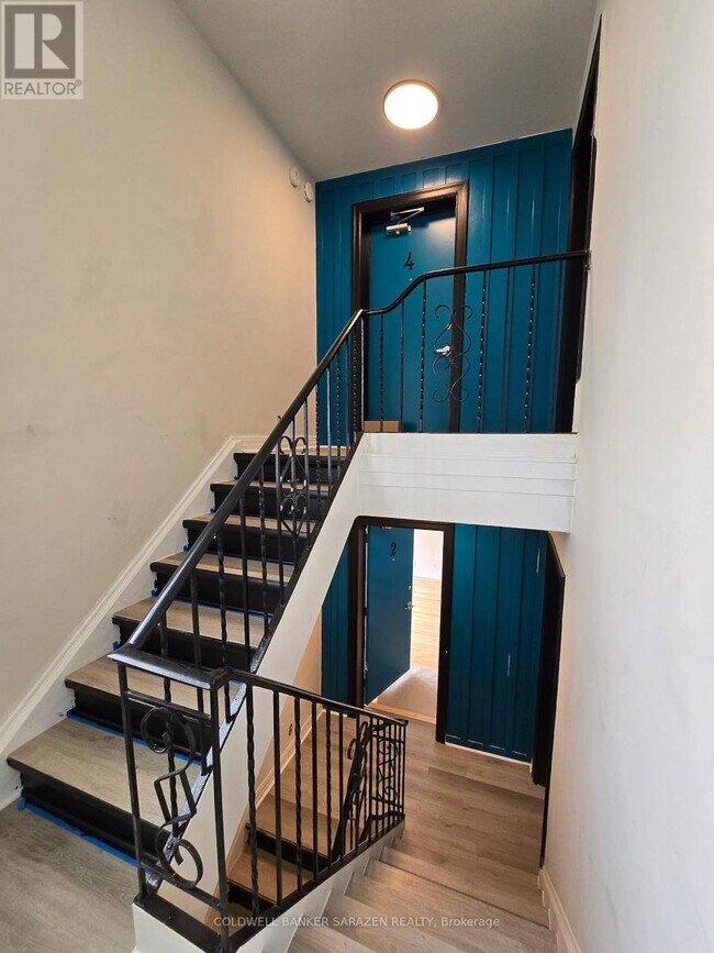 33 Coupal St in Ottawa, ON - Building Photo - Building Photo