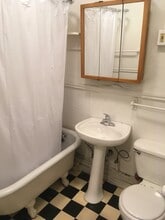 Spruce Place Apartments in Minneapolis, MN - Building Photo - Building Photo