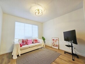 6349 King Wynd SW in Edmonton, AB - Building Photo - Building Photo