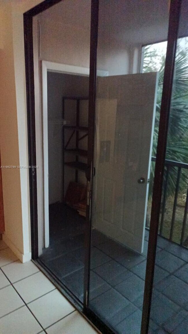 8400 SW 133rd Avenue Rd in Miami, FL - Building Photo - Building Photo