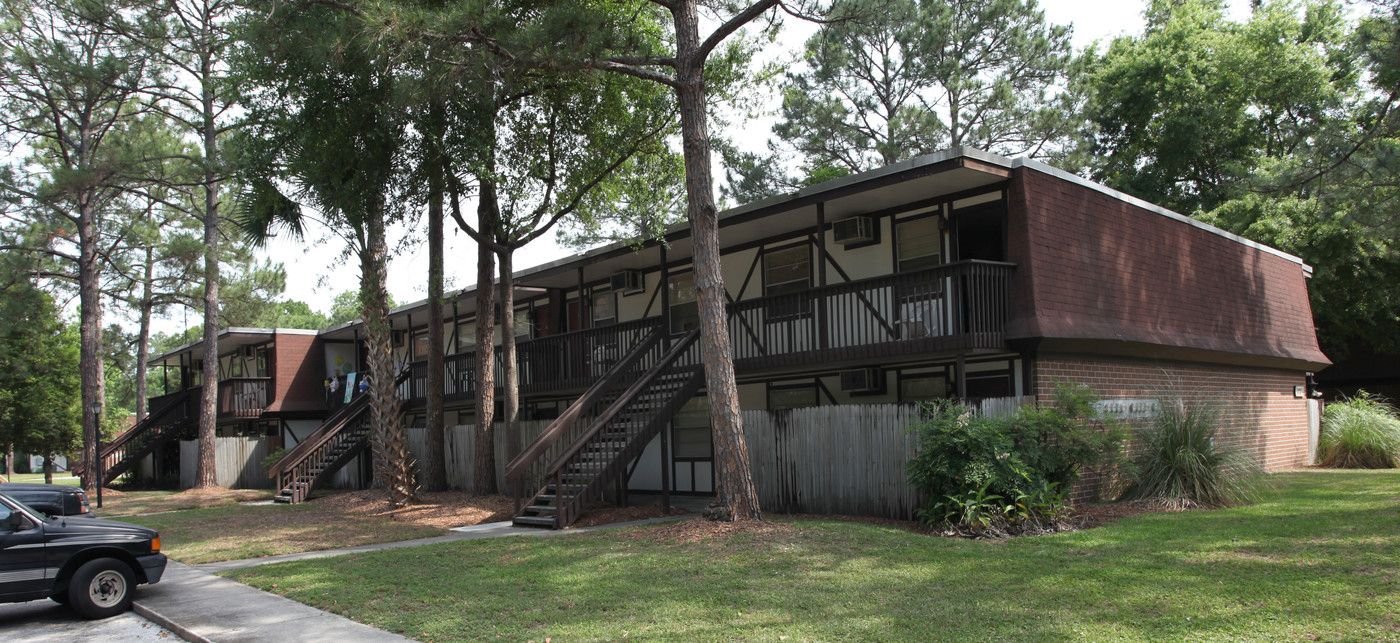 Lions Head Apartments in Jacksonville, FL - Foto de edificio