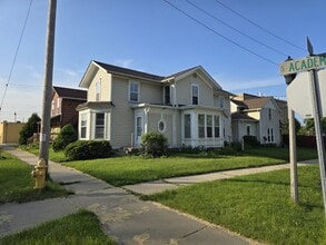 416 Dodge St in Janesville, WI - Building Photo - Building Photo