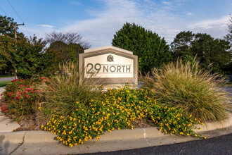 29 North in Hickory, NC - Foto de edificio - Building Photo