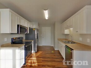 1723 Ridge Runner Ct in Clarksville, TN - Building Photo - Building Photo