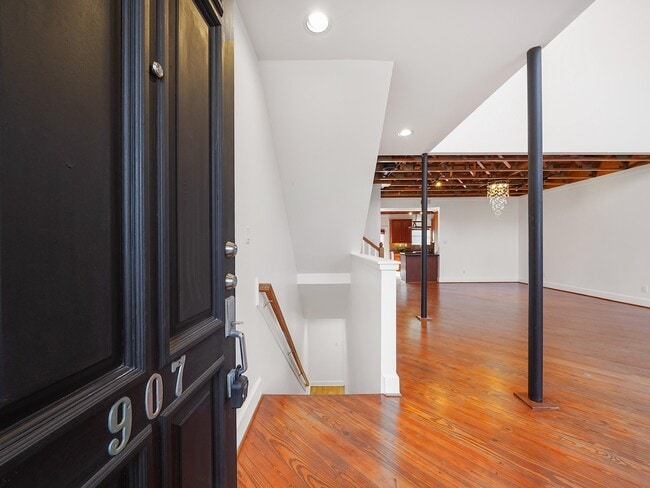 property at 907 Hartman St