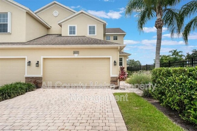 property at 643 Woodland Terrace Blvd