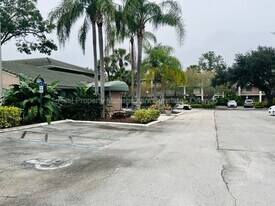 122 Water Front Way in Altamonte Springs, FL - Building Photo