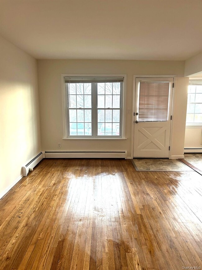 property at 8 Colonial Rd