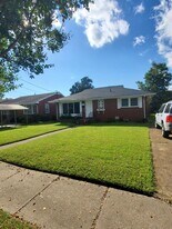 2919 Myrtle Ave in Norfolk, VA - Building Photo