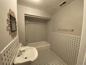 3033 S Troy St in Chicago, IL - Building Photo - Building Photo