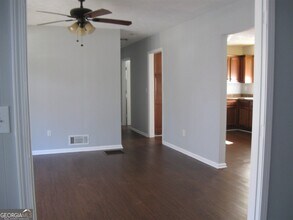 210 E Richardson St in Oxford, GA - Building Photo - Building Photo