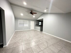 3106 Stacy Ln in Deer Park, TX - Foto de edificio - Building Photo
