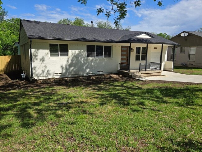 2647 Springvale Dr in Farmers Branch, TX - Building Photo - Building Photo
