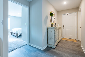 Crestwood Commons in Crestwood, KY - Building Photo - Interior Photo