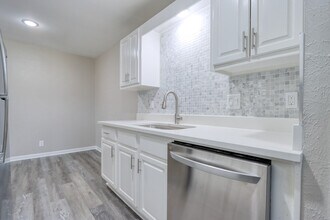 2105 Interurban Blvd in Corsicana, TX - Building Photo - Building Photo