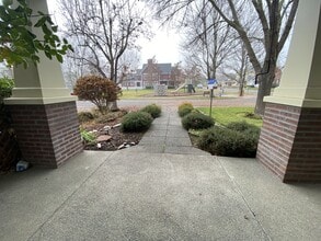 150 Taylor St in Jacksonville, OR - Foto de edificio - Building Photo