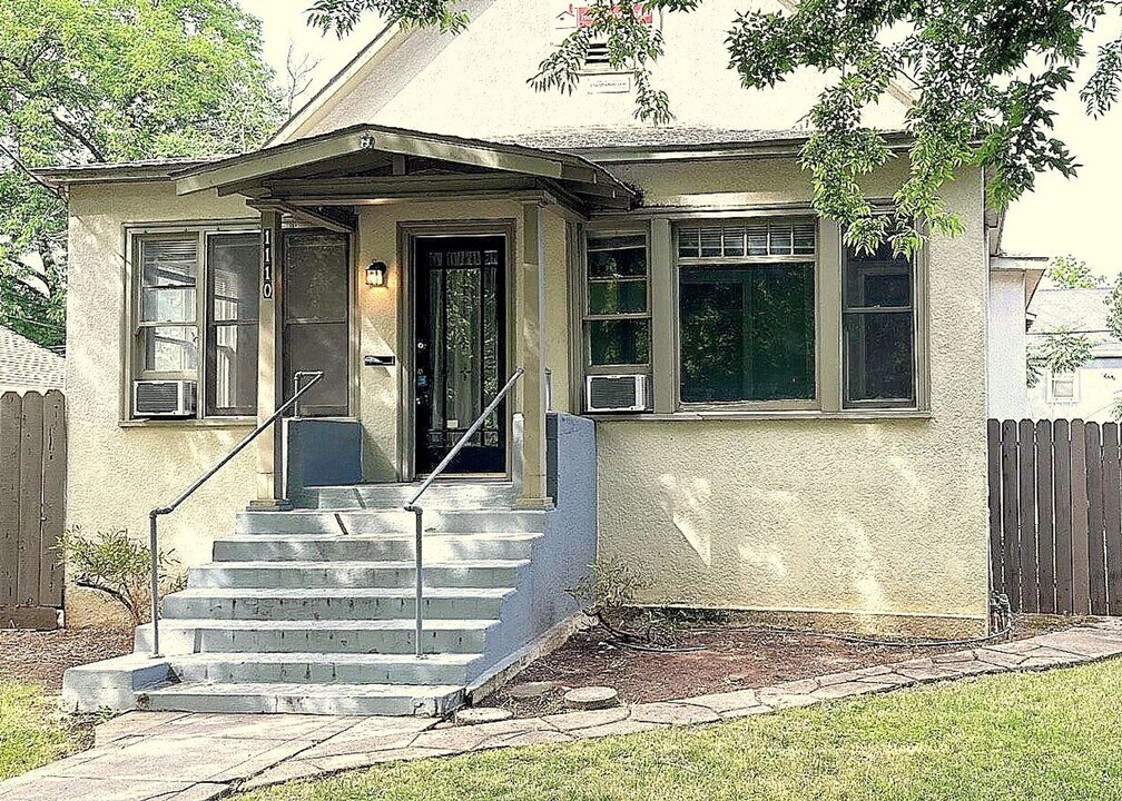1110 Chestnut St in Chico, CA - Building Photo