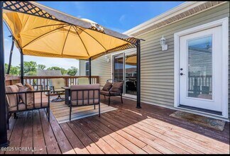 334 E Bayview Ave in Ocean Gate, NJ - Building Photo - Building Photo