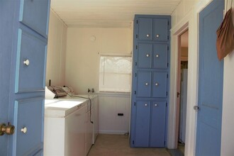 4404 TX-159 in La Grange, TX - Building Photo - Building Photo