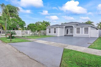 13269 SW 278th St in Homestead, FL - Building Photo - Building Photo