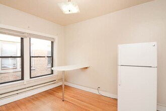 1036 Dempster St in Chicago, IL - Building Photo - Building Photo