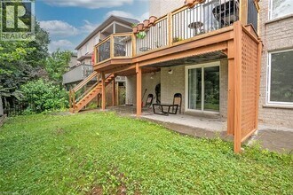 5410 Duchess Ct in Burlington, ON - Building Photo - Building Photo