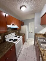 11580 NW 43rd Ct in Coral Springs, FL - Building Photo