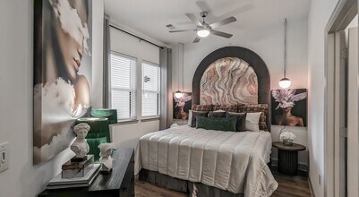 1718 W 34th St in Houston, TX - Building Photo - Building Photo
