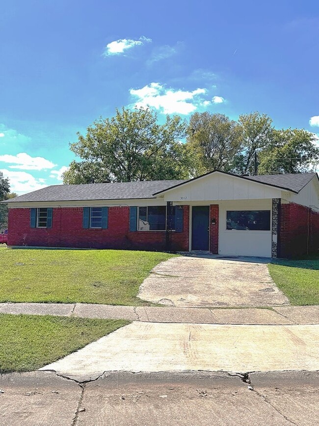 property at 3012 Gaines St