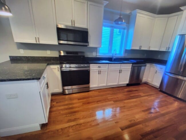 property at 17 Maywood St