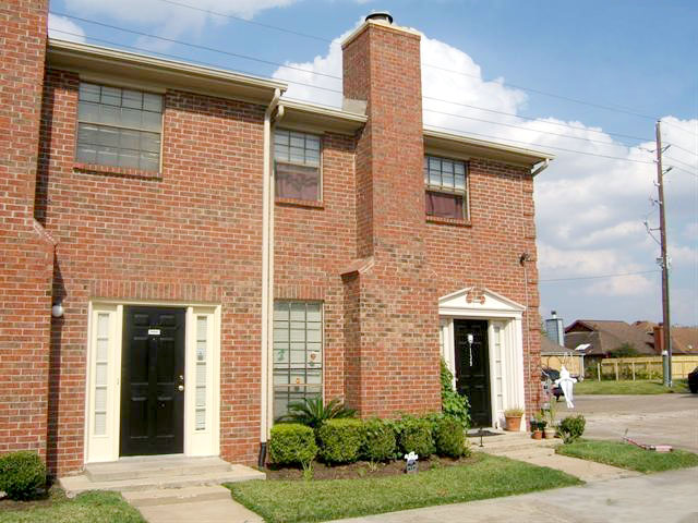 Georgian Townhomes in Houston, TX - Foto de edificio