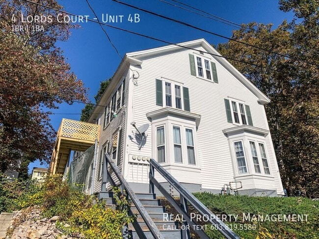 property at 4 Lords Ct