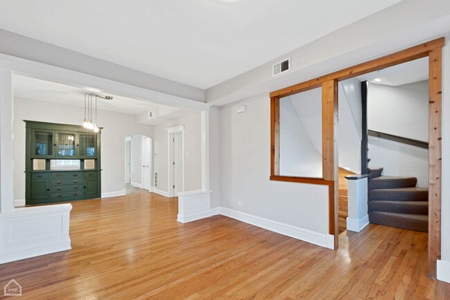 4242 N Kimball Ave in Chicago, IL - Foto de edificio - Building Photo