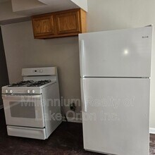 644 E Meyers Ave in Hazel Park, MI - Building Photo - Building Photo