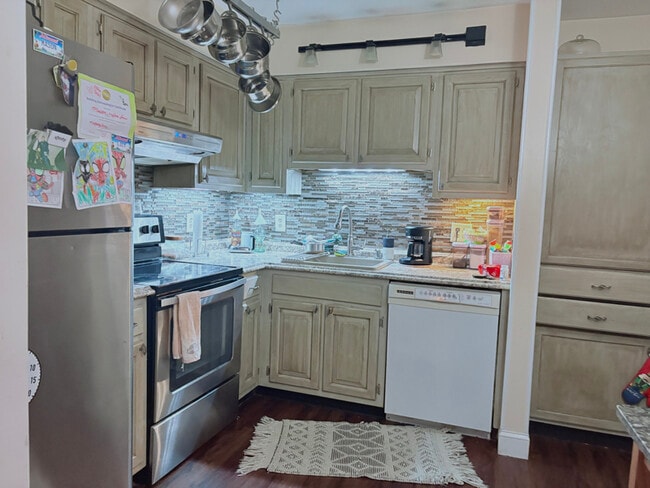 property at 55 Mill Plain Rd