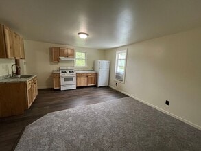 1106 Rixon St in Alton, IL - Building Photo - Building Photo