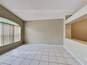 1495 SW 105th Ave in Pembroke Pines, FL - Foto de edificio - Building Photo