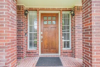 5706 Georgetown Colony Dr in Houston, TX - Building Photo - Building Photo