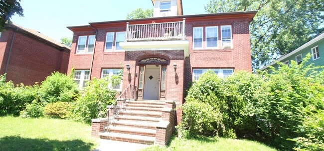 91 Verndale St, Unit 1