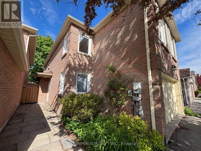 98 McMorran Crescent in Vaughan, ON - Building Photo - Building Photo